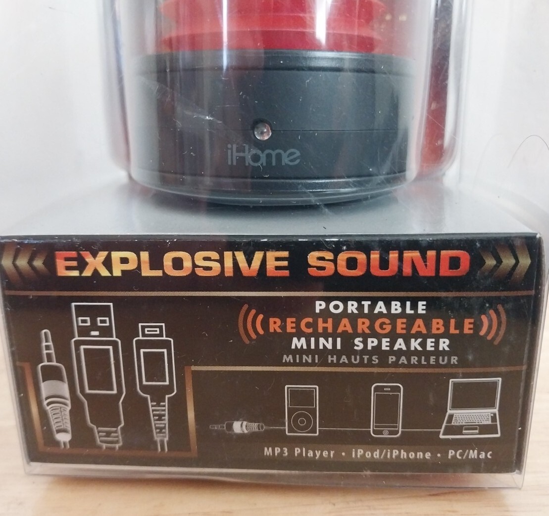 iHome N3288 Portable Rechargeable Mini Speaker Explosive Sound RARE RED NIB USA