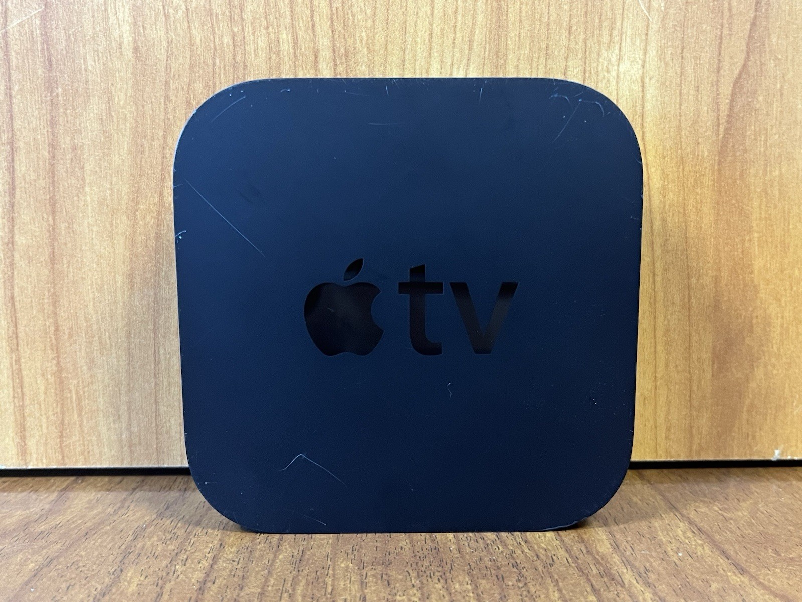 Apple TV 4th Gen A1625 w Siri Remote A1513 HDMI Power Cable Bundle