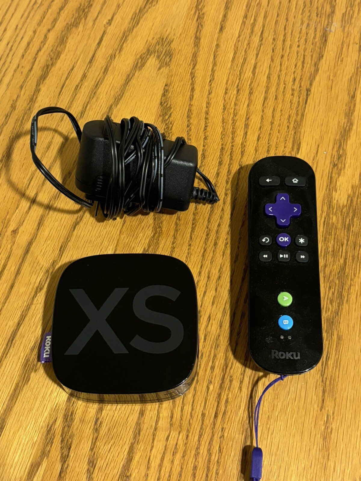 Roku 2 XS Model 3100X Media Streamer w/ Remote & AC Power Adapter – Works Great!