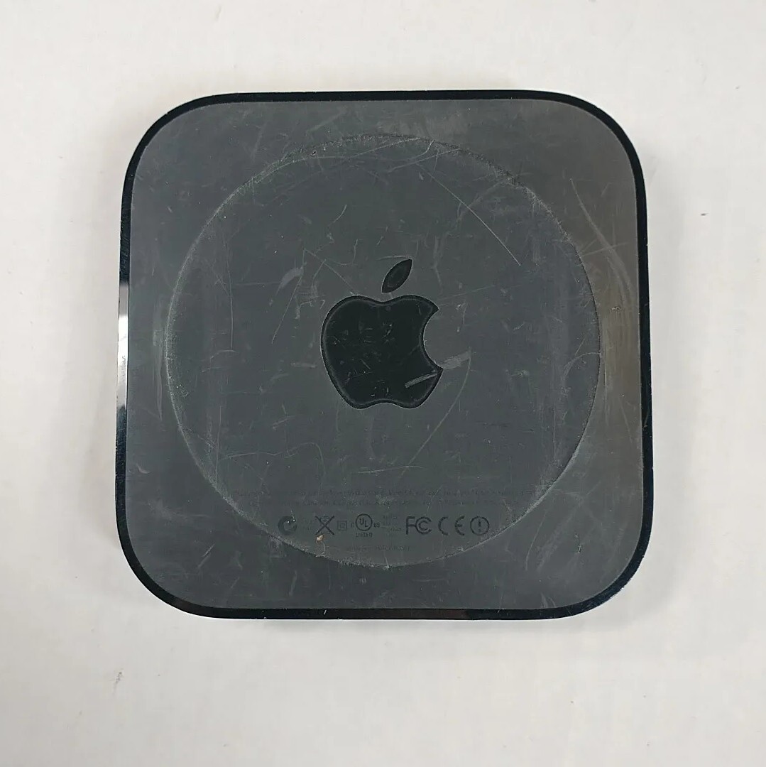 Apple TV 3 3rd Generation A1469 Streaming Media Player + Remote Power Cord Mount
