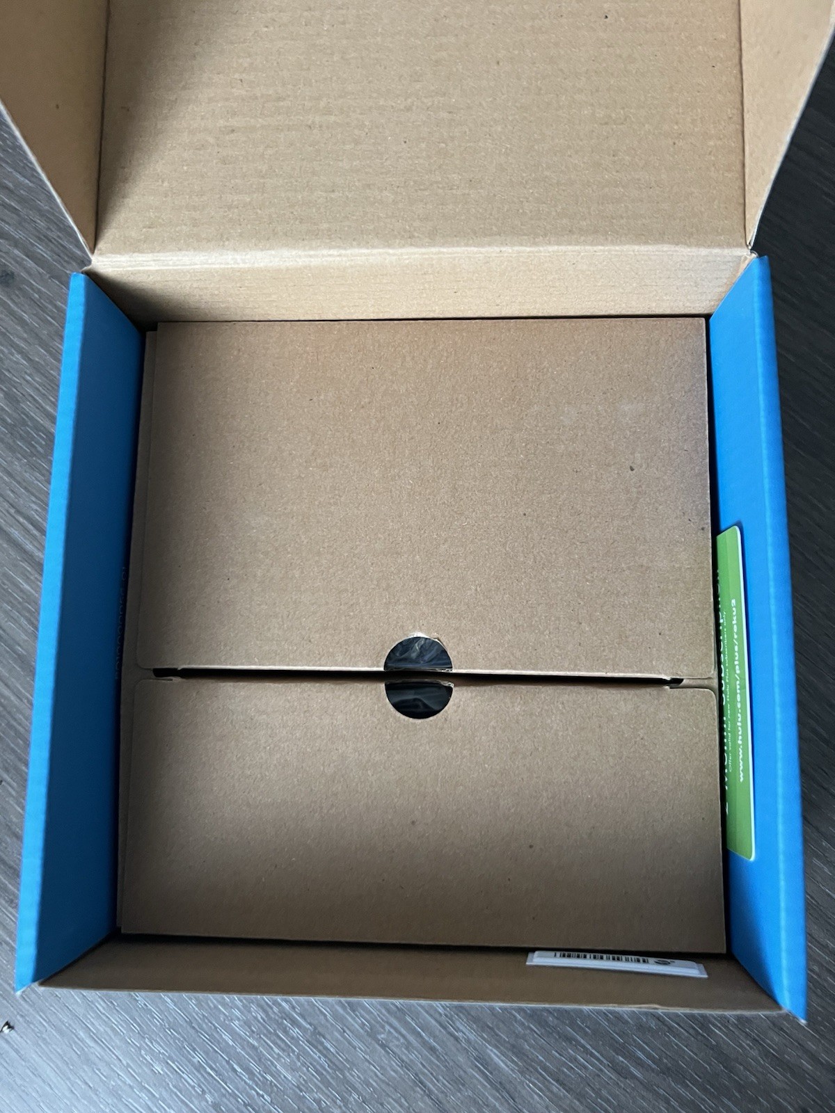 Brand New Open Box Roku 2 XD (2nd Generation) Media Streamer 3050X