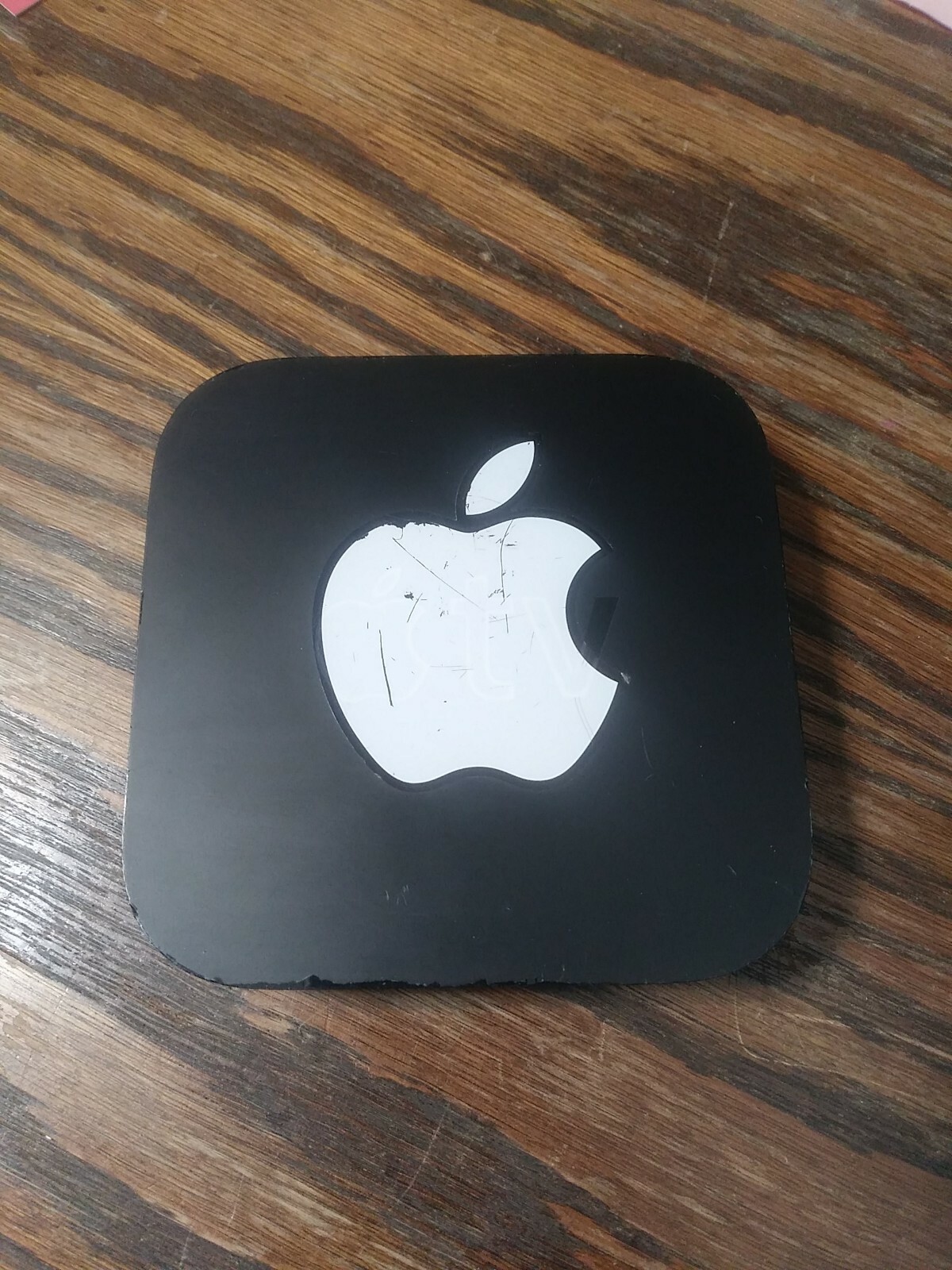 Apple TV Model – A1378 HD 720p 2nd Generation Streamer w/ Power Cord #U8822