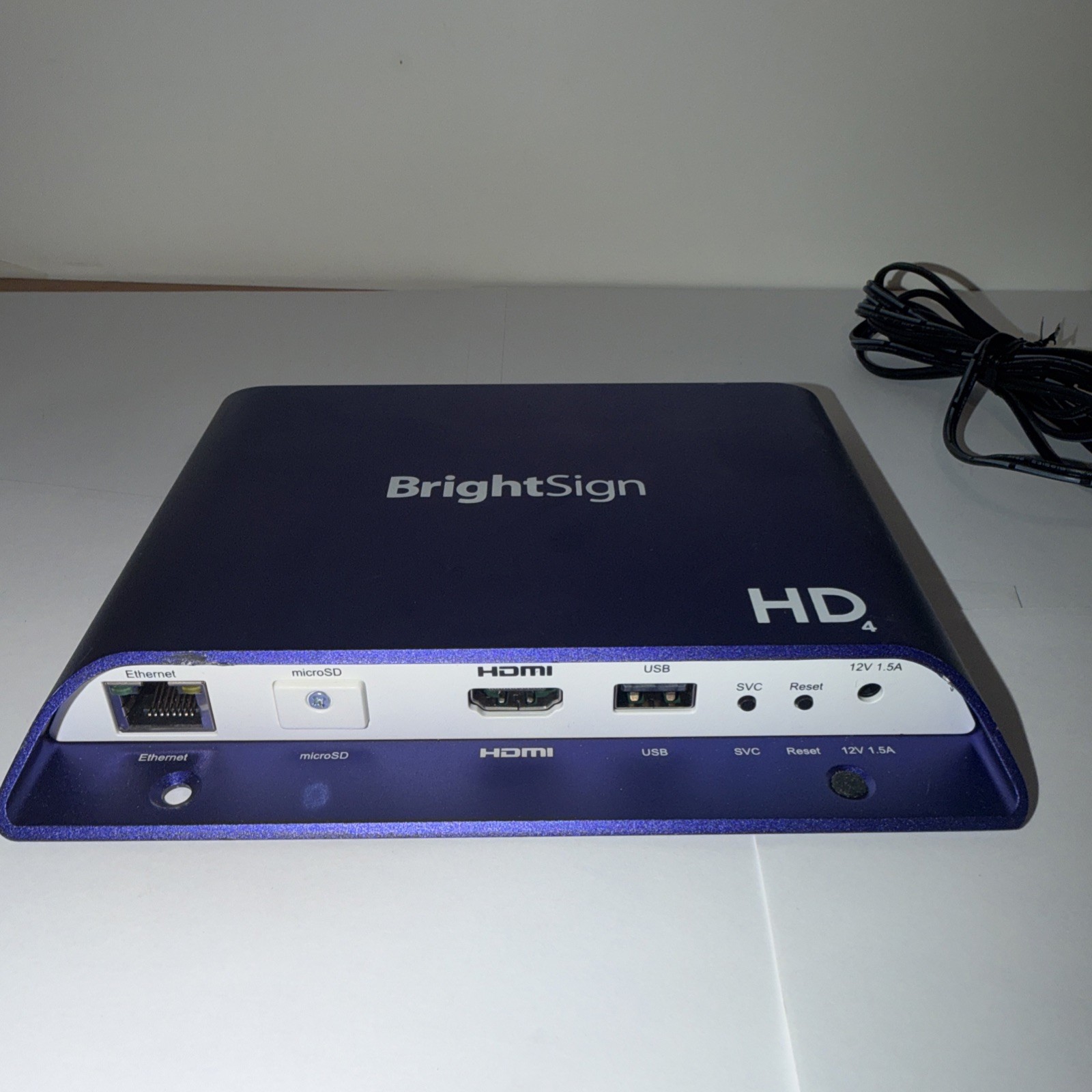Brightsign HD1024 Full HD Expanded I/O HTML5 Player – ￼ Purple With Power Cable