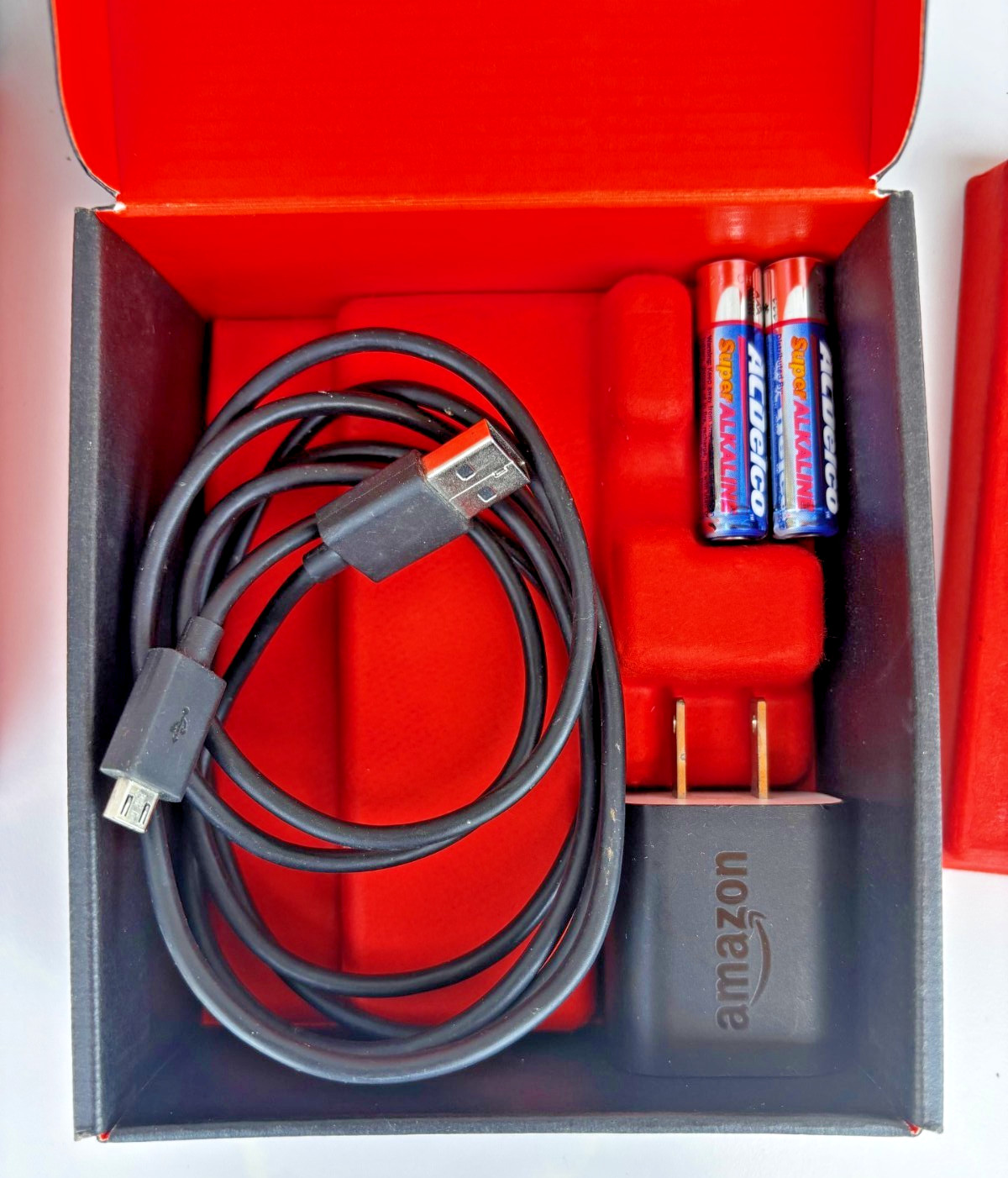 Amazon Fire TV Stick (1st Generation, 2014) HD Streamer – COMPLETE IN BOX