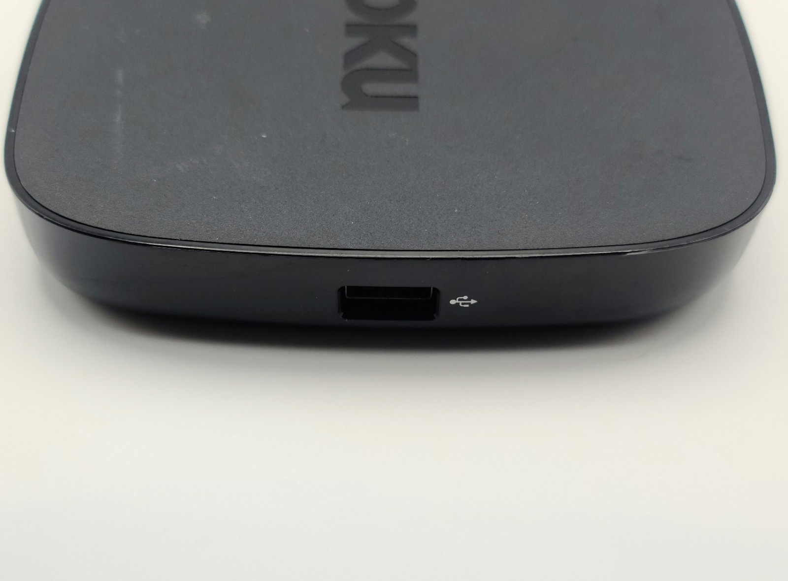 Roku Ultra 4640X 4K Streaming Media Player Remote Bundle – USED