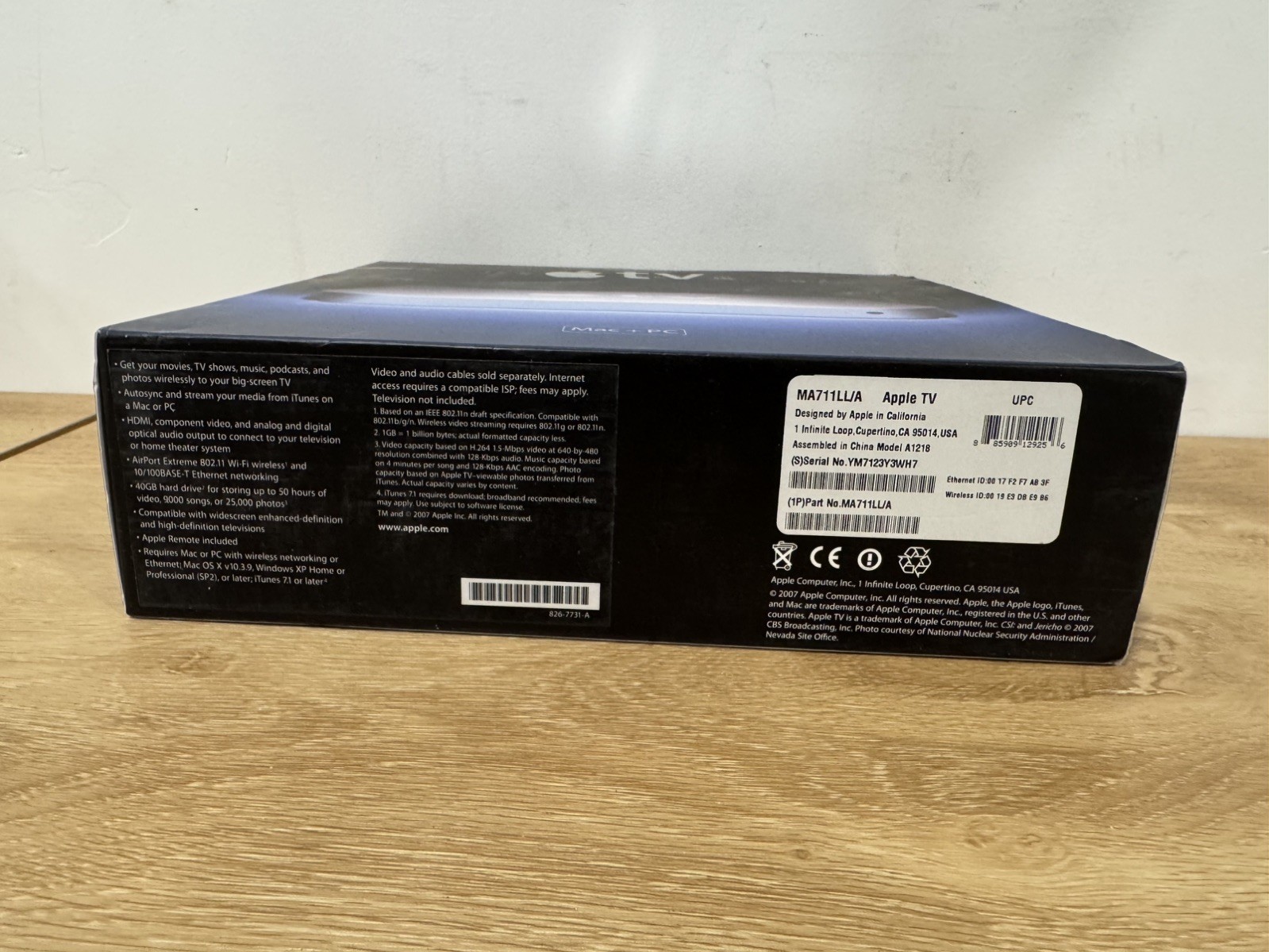 Apple TV (1st Generation) 40GB Media Streamer – A1218 NO REMOTE and no cables