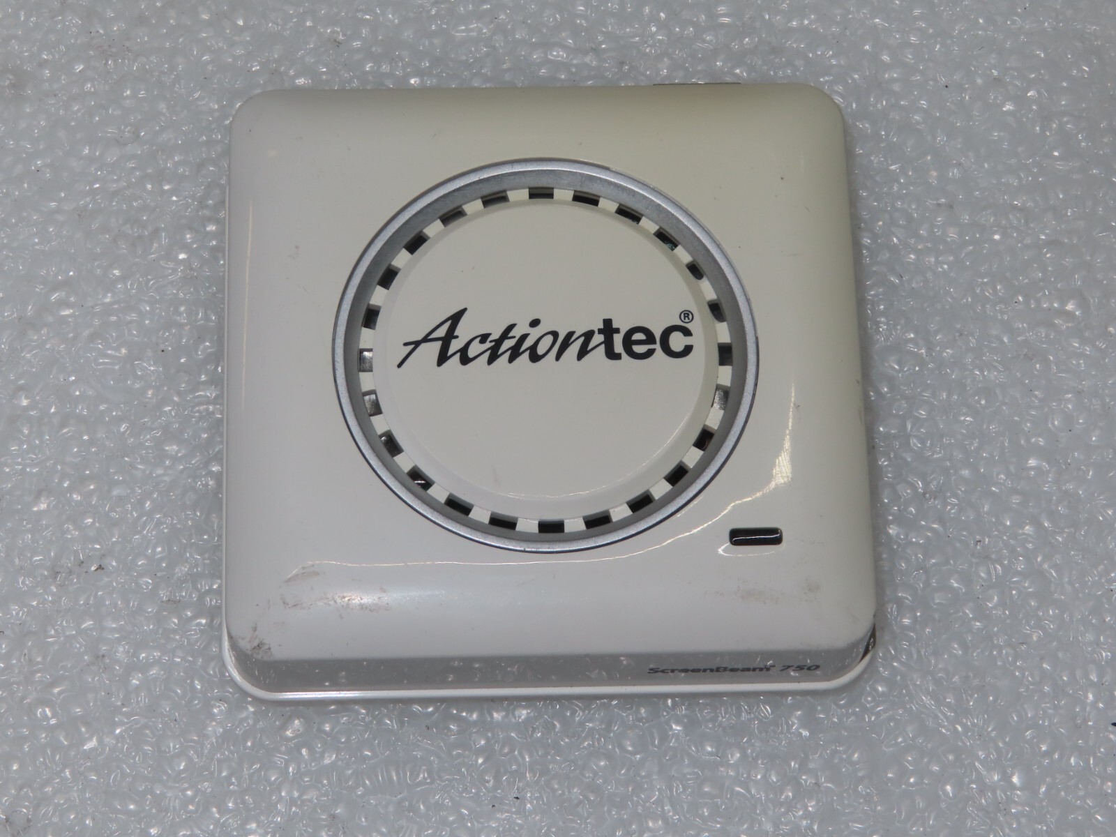 Actiontec ScreenBeam Pro Edition SBWD100B Wireless Display Receiver w/ adapter