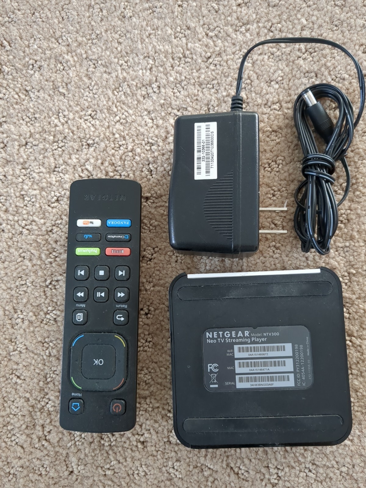 Netgear NTV300 NeoTV Streaming Media Player W/ Remote & power Adapter